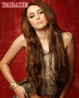/album/fotogaleria-miley-cyrus/miley-cyrus-parade-magazine-photo-shoot-miley-cyrus-11210490-376-468-jpg/